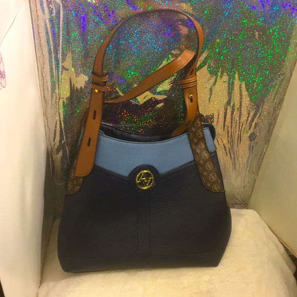 Adrienne Vittadini Bags Adrienne Vittadini Shoulder Bag Poshmark